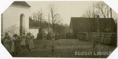 Pirmais pasaules karš. Vācu armijas karavīri Talsos, 1917-11. Foto no www.zudusilatvija.lv 
